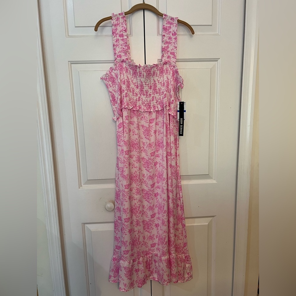 Room Service Pink Floral Smocked Dress NWT Size XL